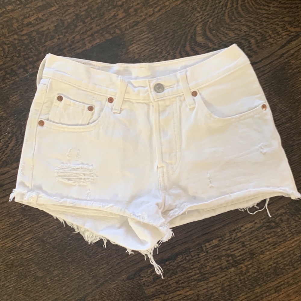 White Levi Jean shorts